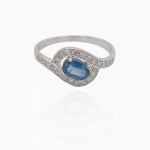 Sapphire 4 Head with Halo and Side Diamonds 18K Gold Ring