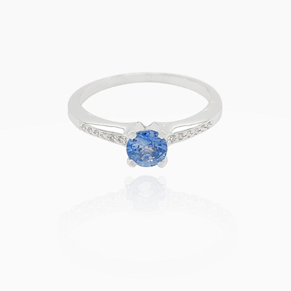 Sapphire Head with Side Diamonds 18K Gold Ring