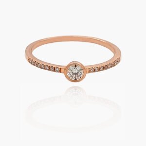 Round Single Diamond Head 18K Gold Ring with Diamonds
