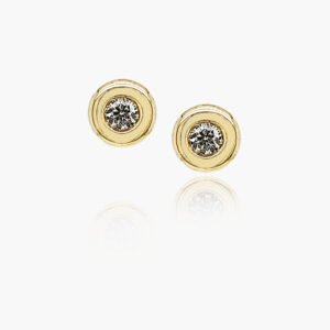 18K Gold Single Diamond 7mm Round Shaped Stud Earrings