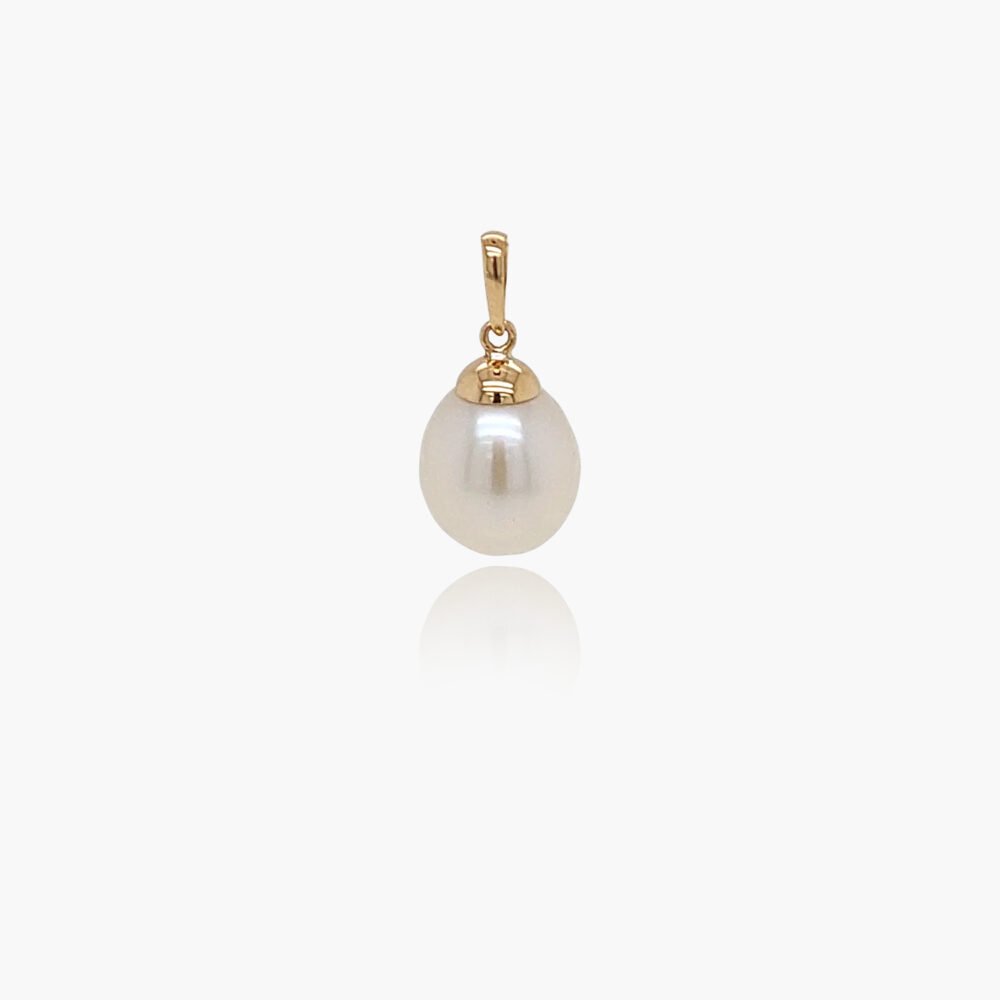18K Gold Bail with 9mm Freshwater Pearl Pendant