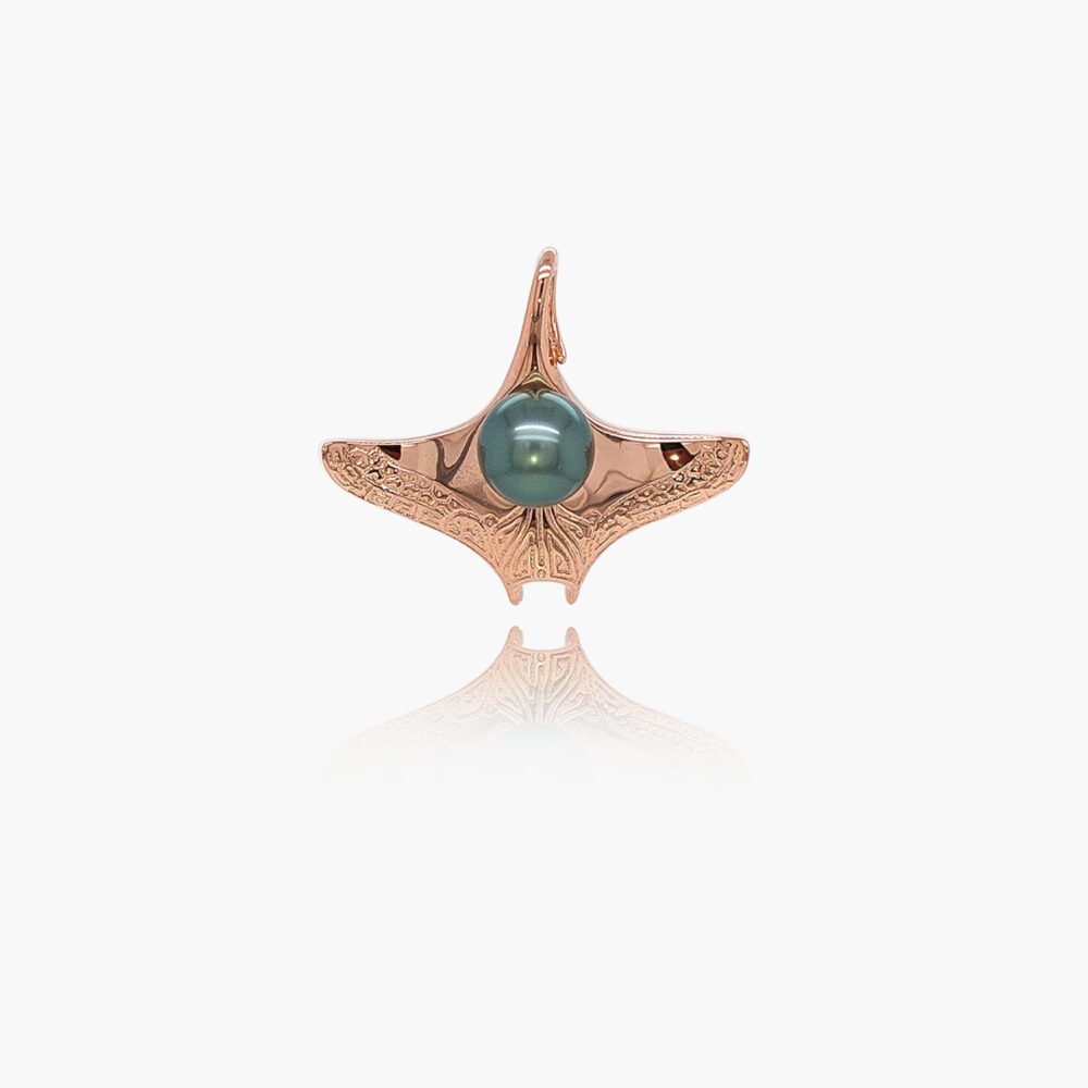 18K Gold Stingray Tahitian Black Pearl Pendant