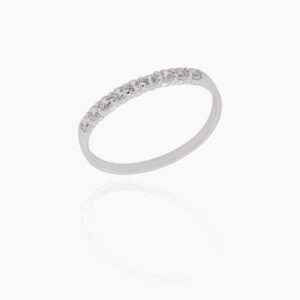 18K Gold Wedding Ring - 9 off Diamonds 0.26ct in 2-Prong Setting