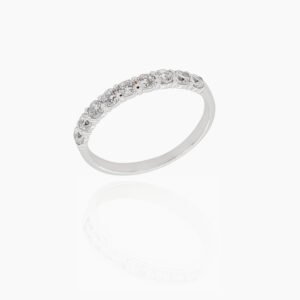 18K Gold Wedding Ring - 9 off Diamonds 0.52ct in 2-Prong Setting