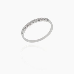 18K Gold Wedding Ring - 11 off Diamonds 0.23ct in 2-Prong Setting