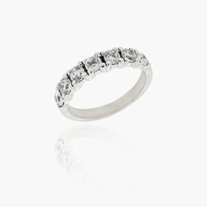 18K Gold Wedding Ring - 7 off Diamonds 1.0ct in 4-Prong Setting