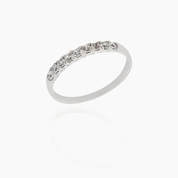 18K Gold Wedding Ring - 9 off Diamonds 0.26ct in 4-Prong Setting