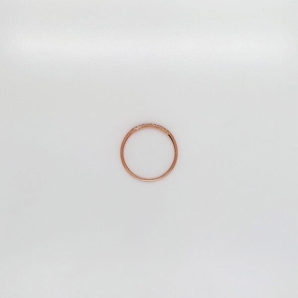 18K Gold Wedding Ring - 11 off Diamonds 0.07ct in 4-Prong Setting - Image 2